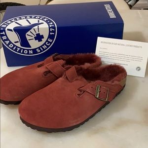 Birkenstock - Boston Fur Sandals in Antique Port